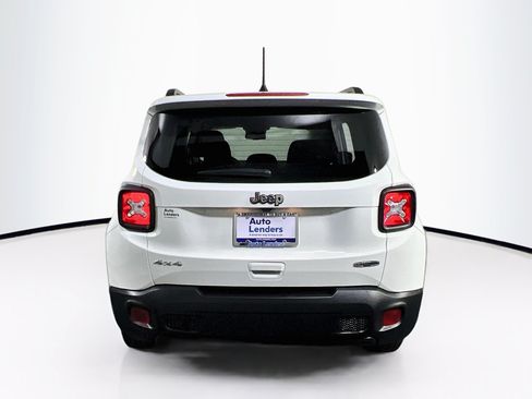 Used 2022 Jeep Renegade Latitude w/ Convenience Group AWD/4WD image 6