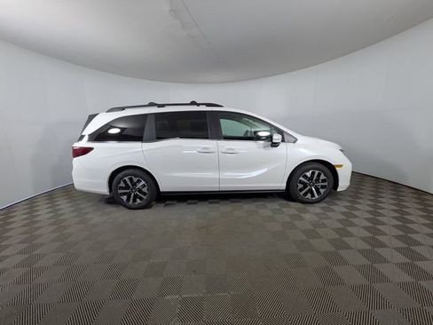 New 2026 Honda Odyssey EX-L image 2