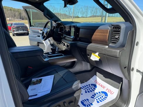 Certified 2023 Chevrolet Silverado 1500 High Country w/ High Country Premium Package image 34