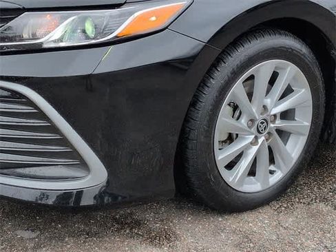 Used 2024 Toyota Camry LE image 11
