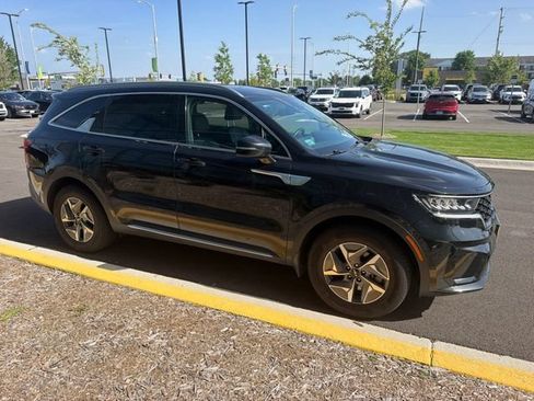 Used 2022 Kia Sorento EX FWD image 6
