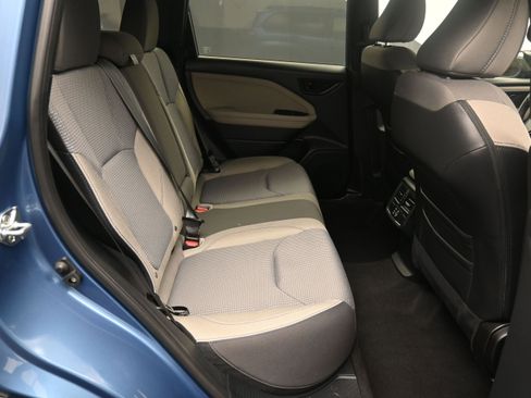 Used 2025 Subaru Forester Premium AWD/4WD image 13
