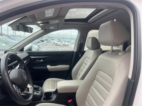 Used 2023 Honda CR-V EX-L image 9