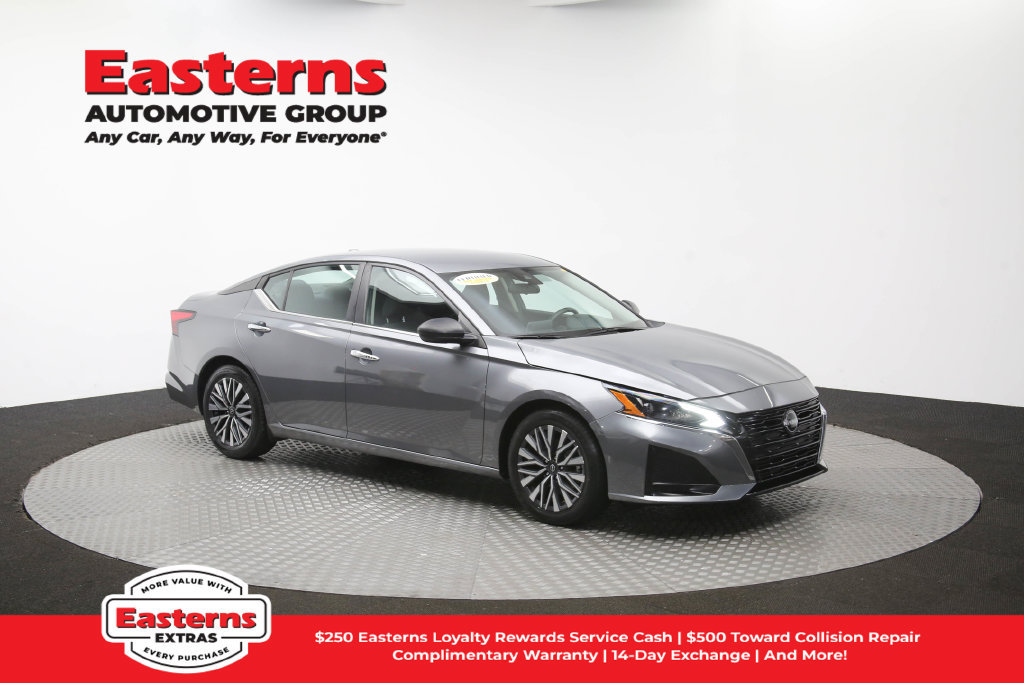 Used 2024 Nissan Altima 2.5 SV FWD image 51