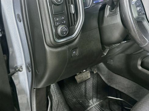 Used 2019 Chevrolet Silverado 1500 RST w/ All-Star Edition RWD image 17