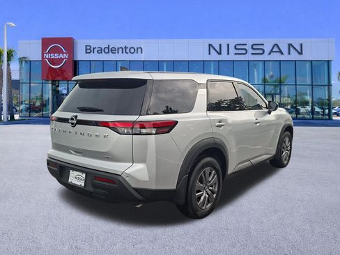 Certified 2025 Nissan Pathfinder S AWD/4WD image 5