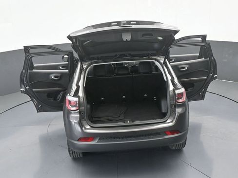 Used 2021 Jeep Compass Latitude image 62