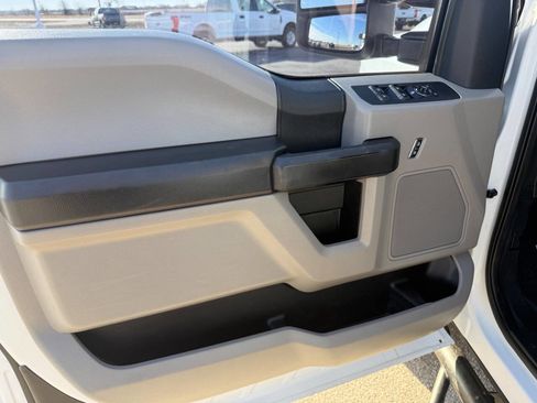 Used 2018 Ford F350 XL w/ Power Equipment Group image 23