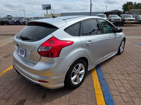 Used 2014 Ford Focus SE FWD image 5