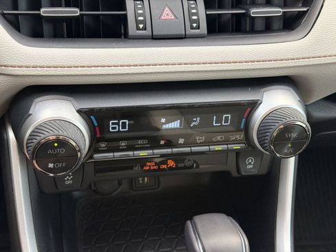 Used 2025 Toyota RAV4 XLE Premium FWD image 29