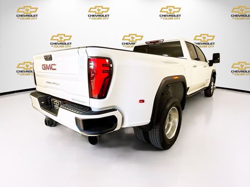 Used 2025 GMC Sierra 3500 Denali w/ Denali Reserve Package AWD/4WD image 7