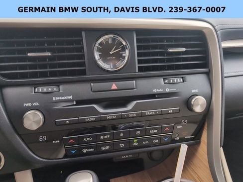 Used 2022 Lexus RX 350L Premium w/ Premium Package image 20