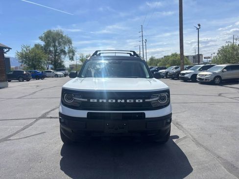 Used 2024 Ford Bronco Sport Outer Banks w/ Tech Package image 2