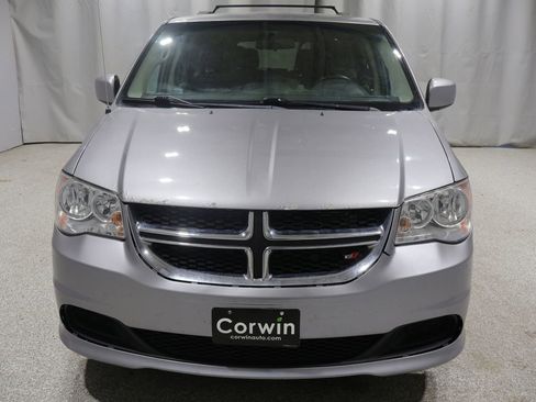 Used 2016 Dodge Grand Caravan SXT FWD image 7