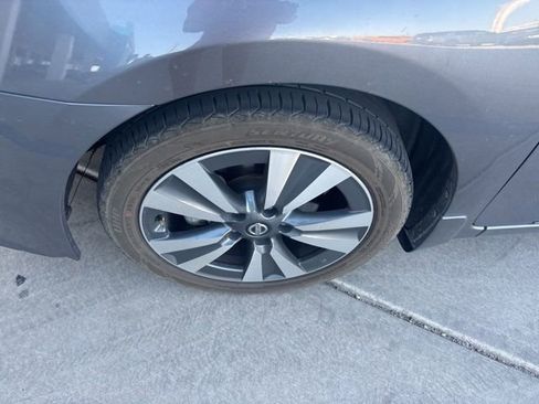 Used 2019 Nissan Sentra SV w/ Special Edition Package image 7