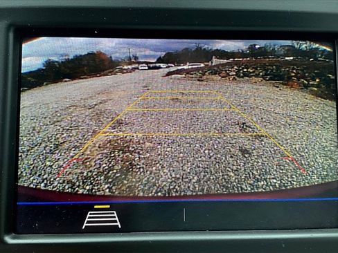 Used 2020 Chevrolet Equinox LT image 19