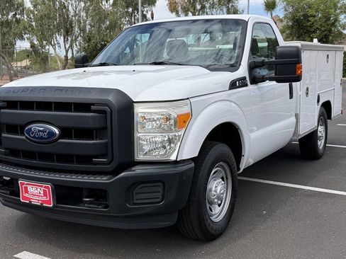Used 2016 Ford F250 XL w/ Power Equipment Group RWD image 1
