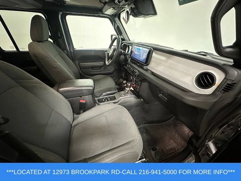 Used 2024 Jeep Wrangler Unlimited Sport AWD/4WD image 24