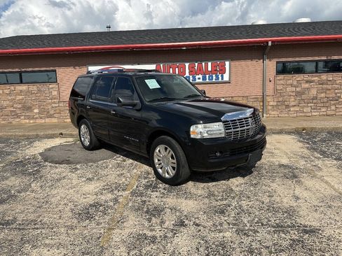 Used 2012 Lincoln Navigator 2WD image 2