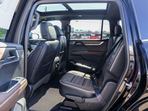 New 2026 GMC Acadia Denali Ultimate w/ LPO, Floor Liner Package image 12