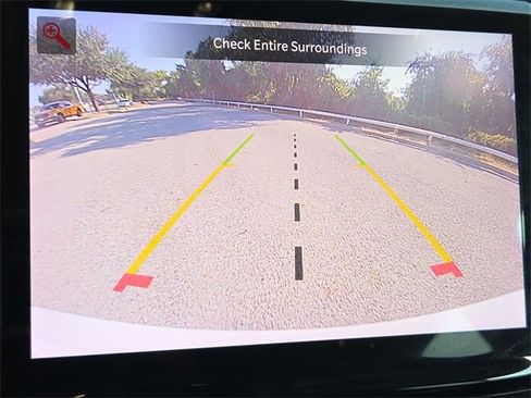 Used 2023 Jeep Grand Cherokee Limited image 19