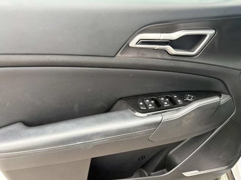 Used 2023 Kia Sportage EX FWD image 17