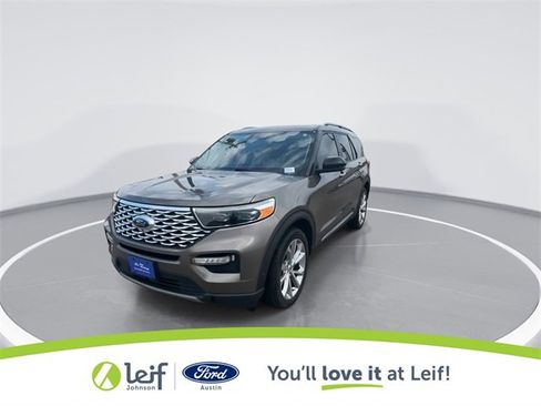 Used 2021 Ford Explorer Platinum w/ Equipment Group 601A image 4