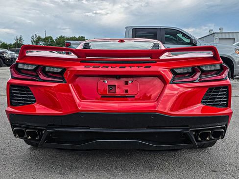Used 2022 Chevrolet Corvette Stingray Premium Cpe w/ Z51 Performance Package RWD image 5