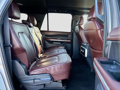 Used 2023 Ford Expedition Max Limited image 34