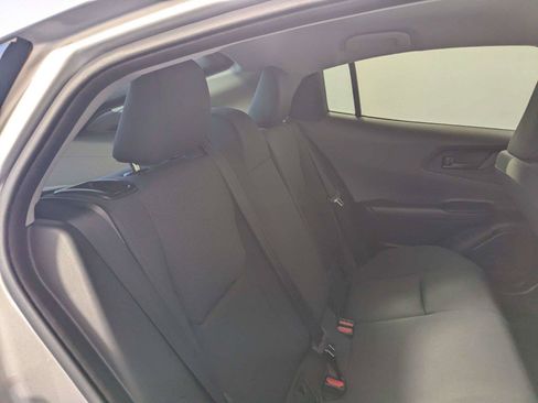 Used 2025 Toyota Prius LE FWD image 28