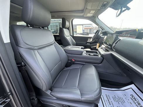 New 2026 Ford Expedition Active image 32