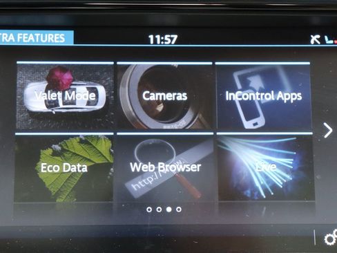 Used 2017 Jaguar XJ R-Sport image 21