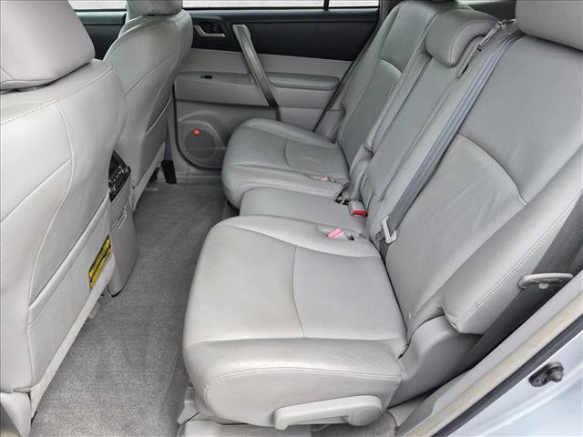 Used 2008 Toyota Highlander Sport w/ Tow Pkg AWD/4WD image 19