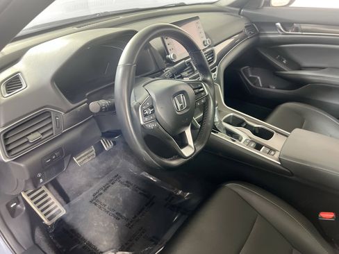 Used 2022 Honda Accord Sport image 9