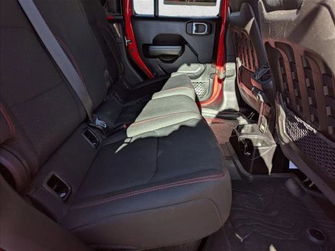 Used 2020 Jeep Gladiator Rubicon image 17