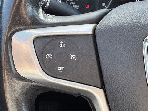 Certified 2018 GMC Acadia SLE image 17