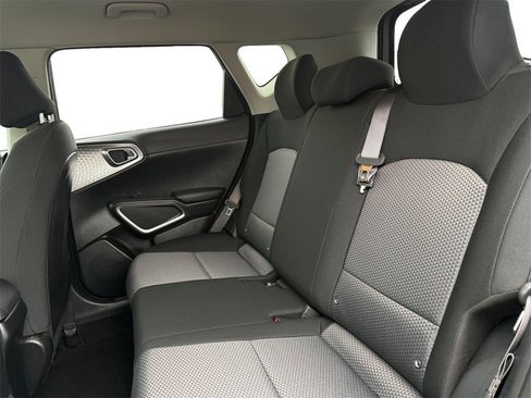 Certified 2023 Kia Soul LX image 14