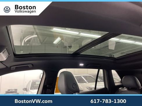 New 2026 Volkswagen Tiguan SE R-Line AWD/4WD image 25
