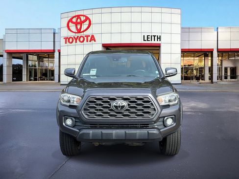 Certified 2020 Toyota Tacoma TRD Off-Road image 2