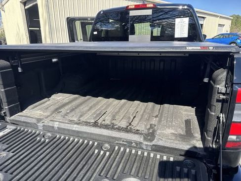 Used 2023 Nissan Frontier SV w/ SV Convenience Package image 12