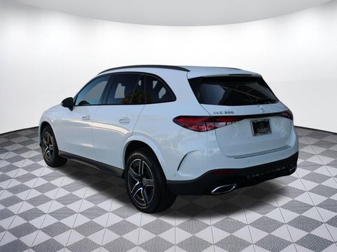 Used 2026 Mercedes-Benz GLC 300 4MATIC image 3