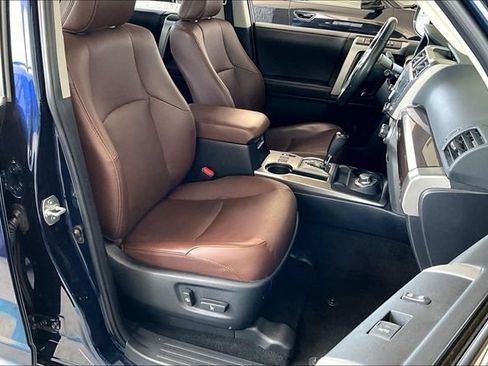 Used 2022 Toyota 4Runner Limited AWD/4WD image 27
