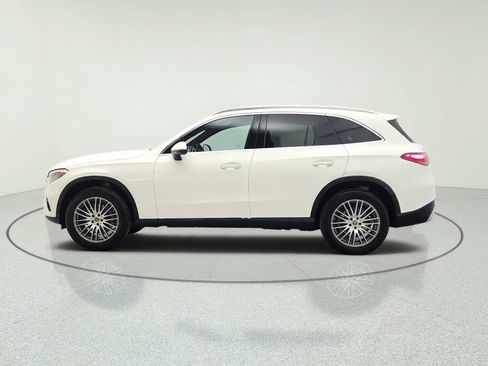 Certified 2026 Mercedes-Benz GLC 300 image 8