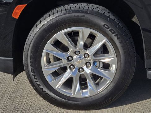 Used 2022 Chevrolet Suburban Premier image 10