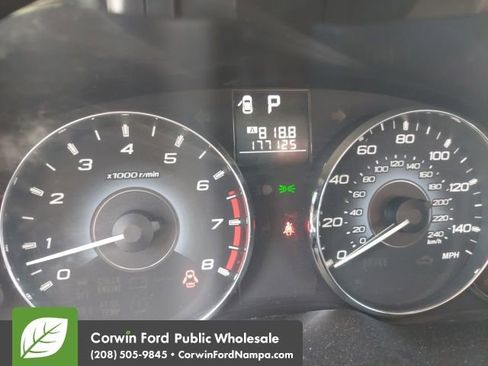 Used 2010 Subaru Outback 2.5i Premium image 9