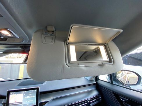 Used 2022 Lincoln Corsair AWD w/ Premium Package image 63