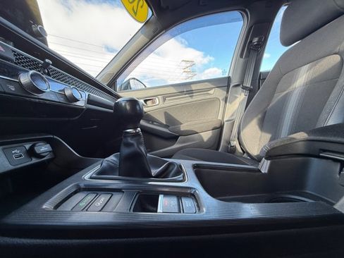 Used 2023 Honda Civic Sport image 22