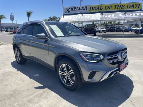 Used 2020 Mercedes-Benz GLC 300 4MATIC w/ Premium Package image 2