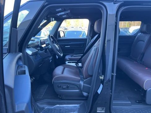 New 2025 Volkswagen ID. Buzz Pro S image 24