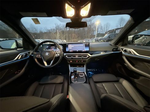 Used 2023 BMW i4 eDrive35 image 23